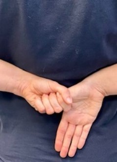 Pulling thumb joint
